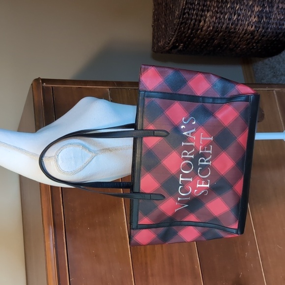 Victoria's Secret Extra Large Plaid Tote Overnight Bag - Picture 6 of 7